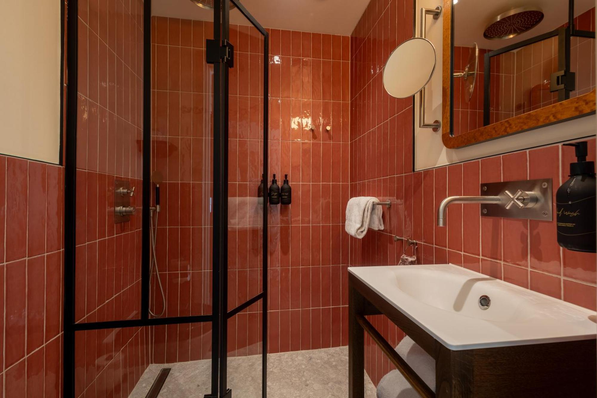 Grand Joanne Hotell